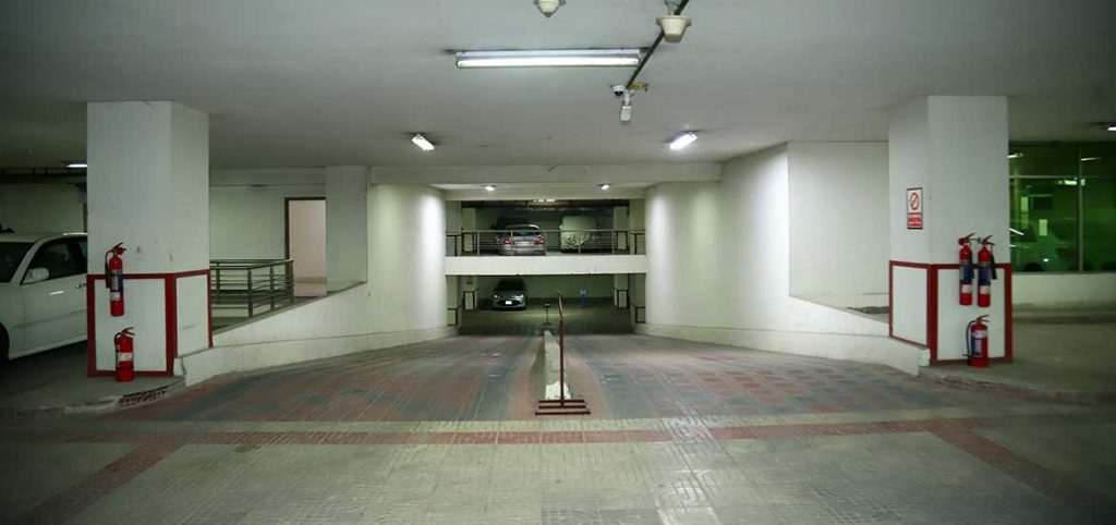 garage space for rent